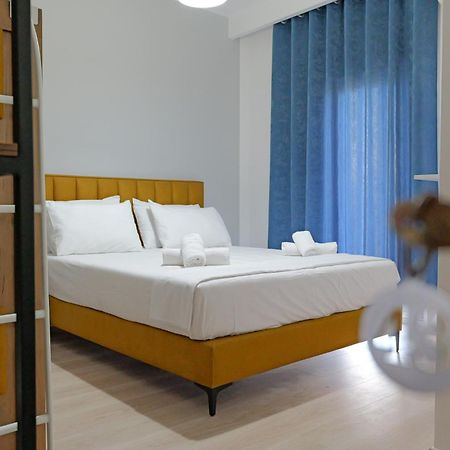 Hotel Holiday Sarande Luaran gambar