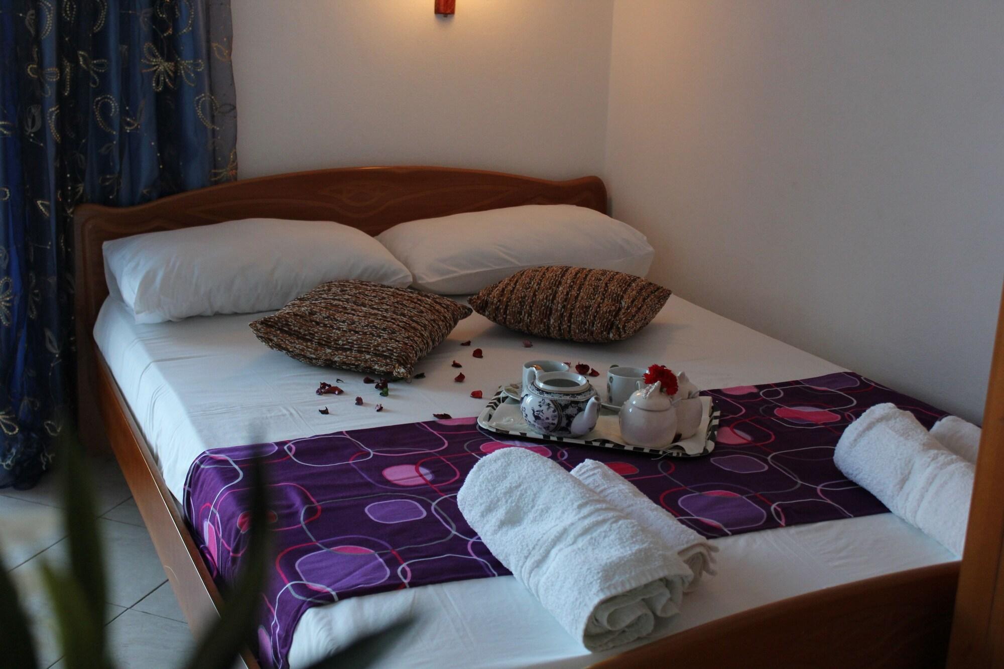 Hotel Holiday Sarande Luaran gambar
