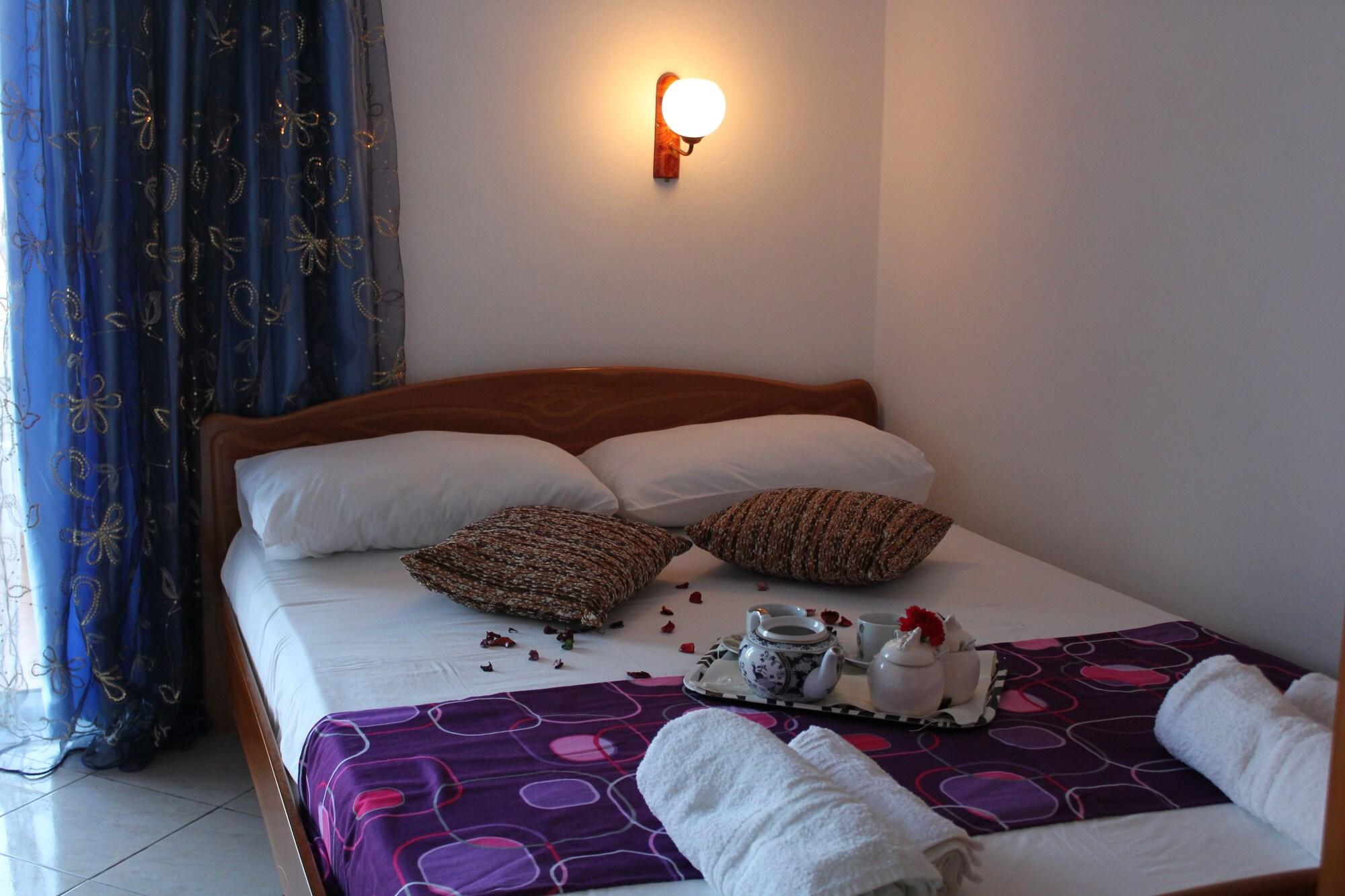 Hotel Holiday Sarande Luaran gambar