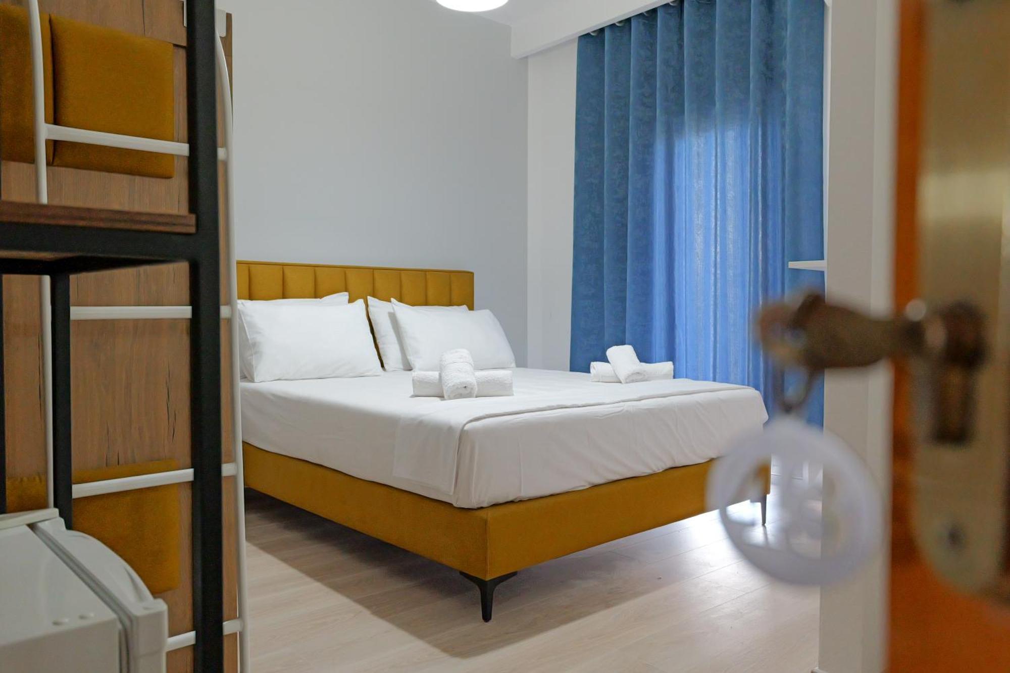Hotel Holiday Sarande Luaran gambar