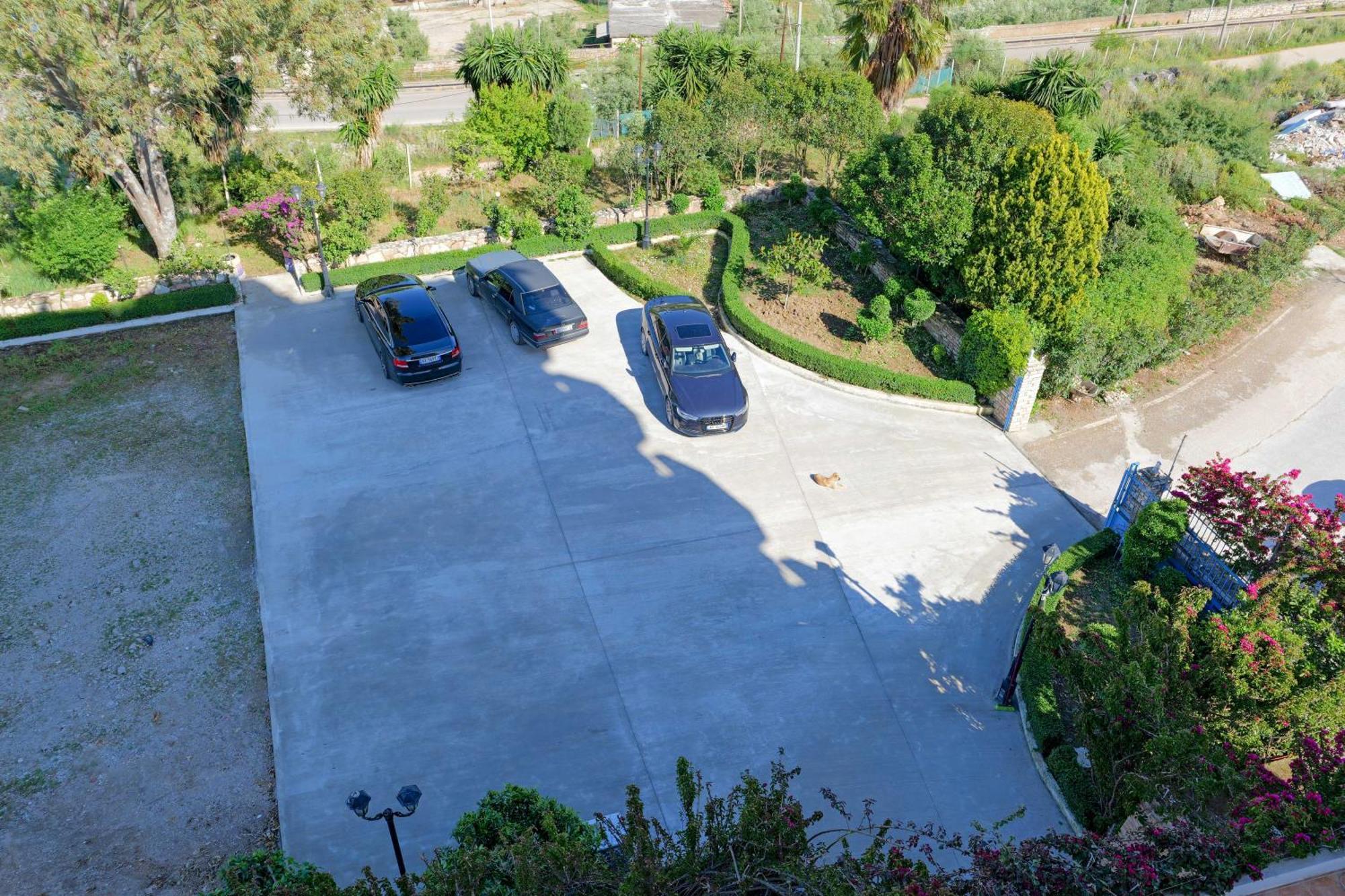 Hotel Holiday Sarande Luaran gambar