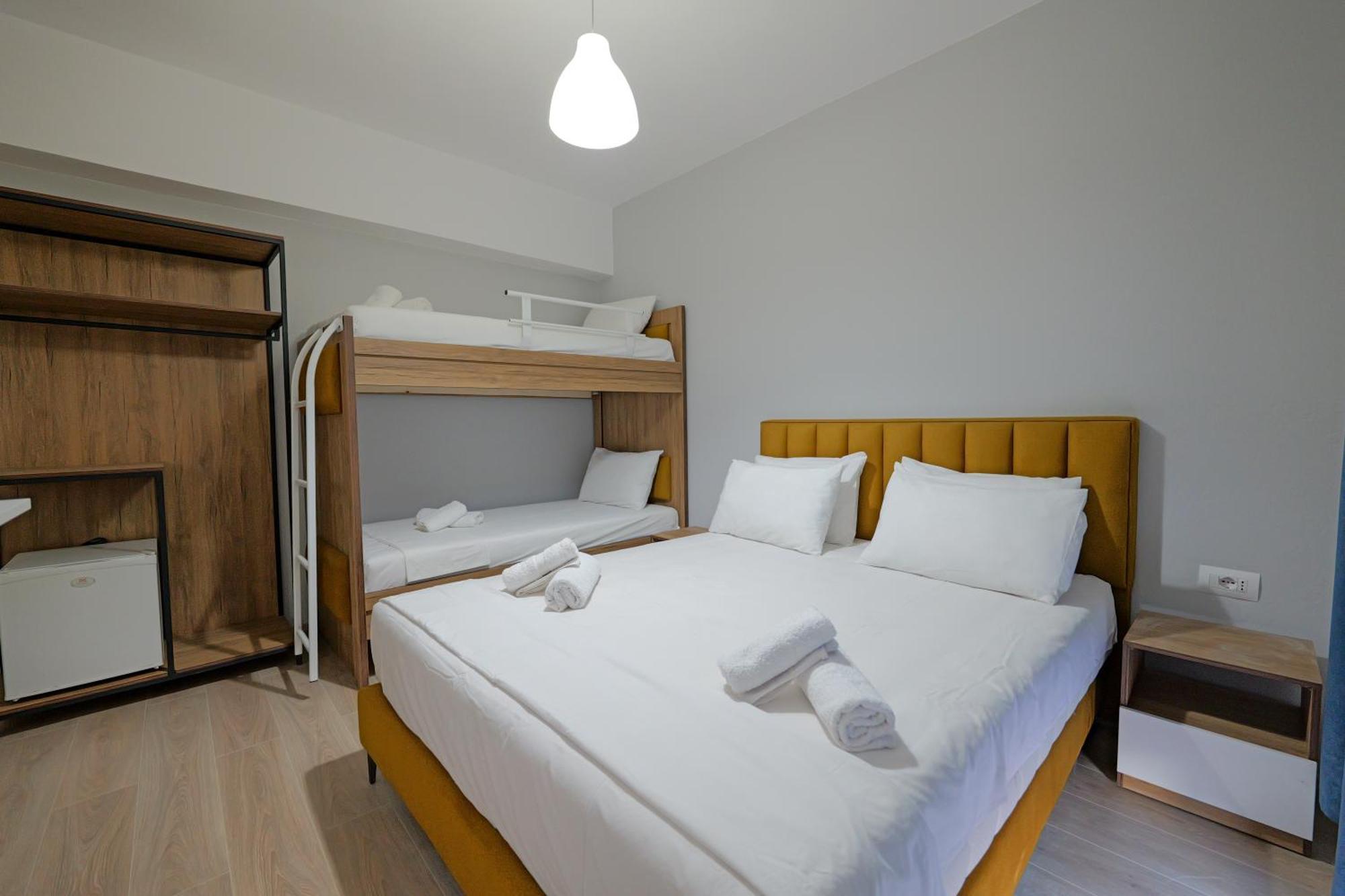 Hotel Holiday Sarande Luaran gambar
