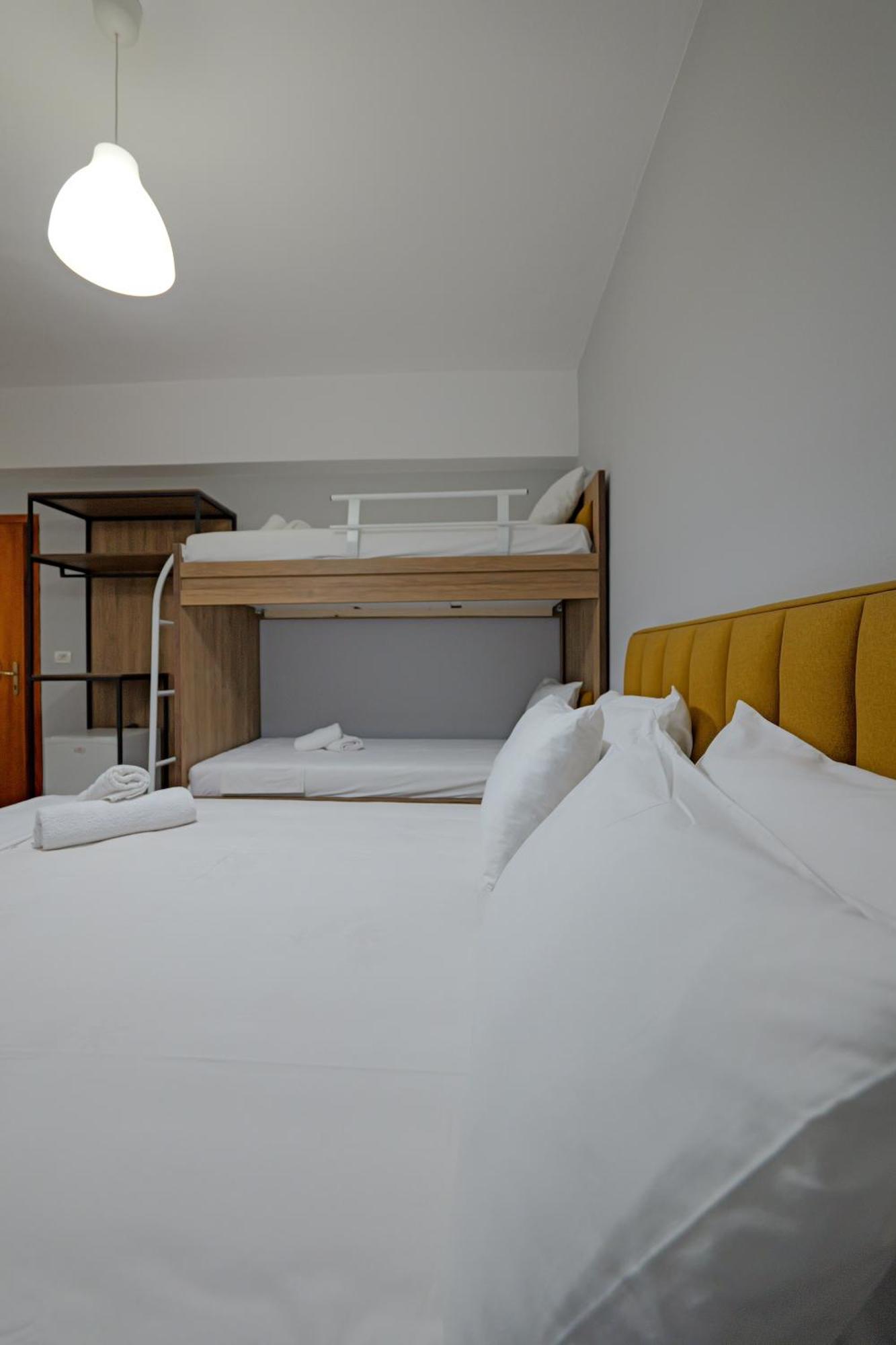 Hotel Holiday Sarande Luaran gambar