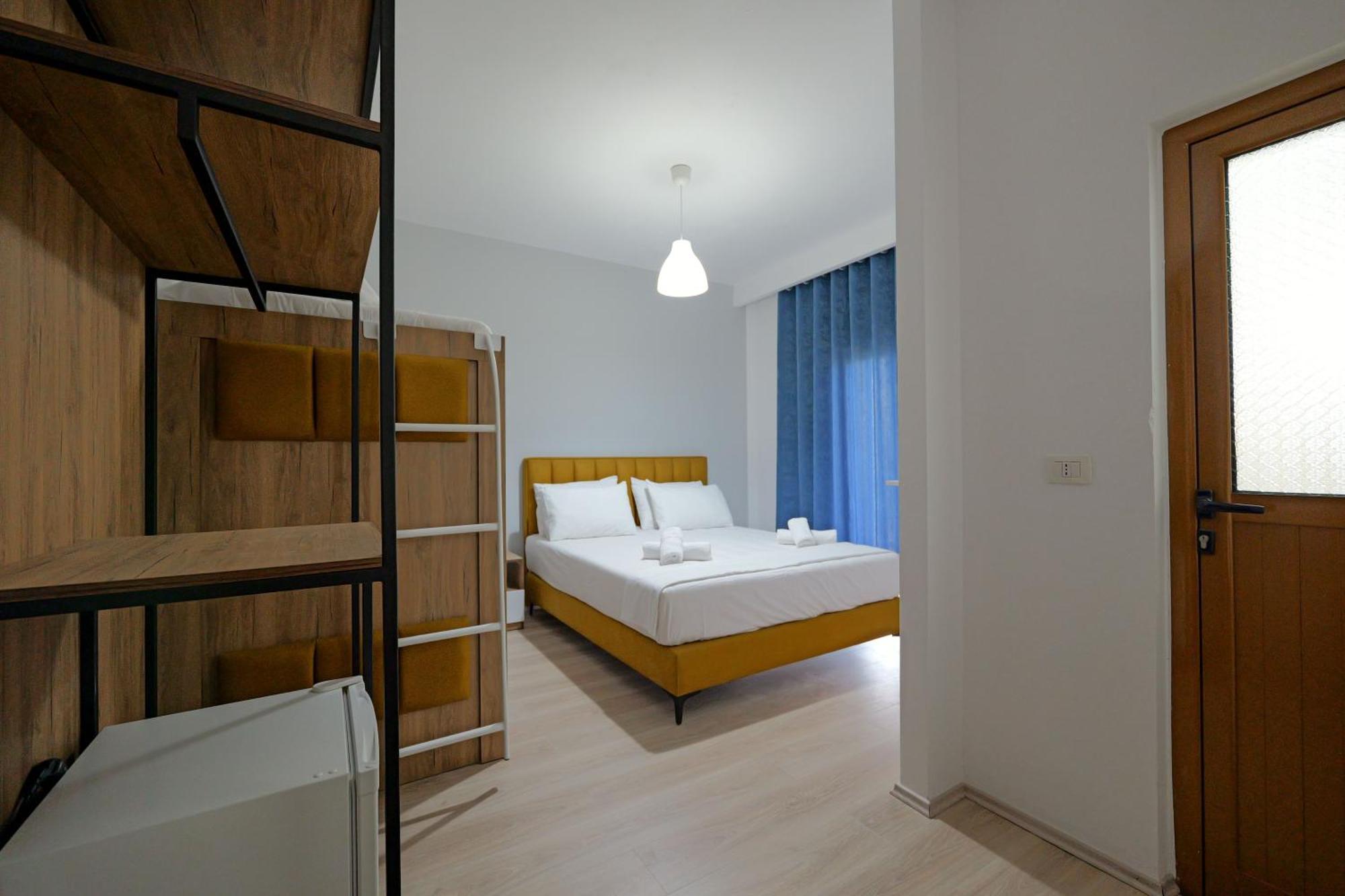 Hotel Holiday Sarande Luaran gambar