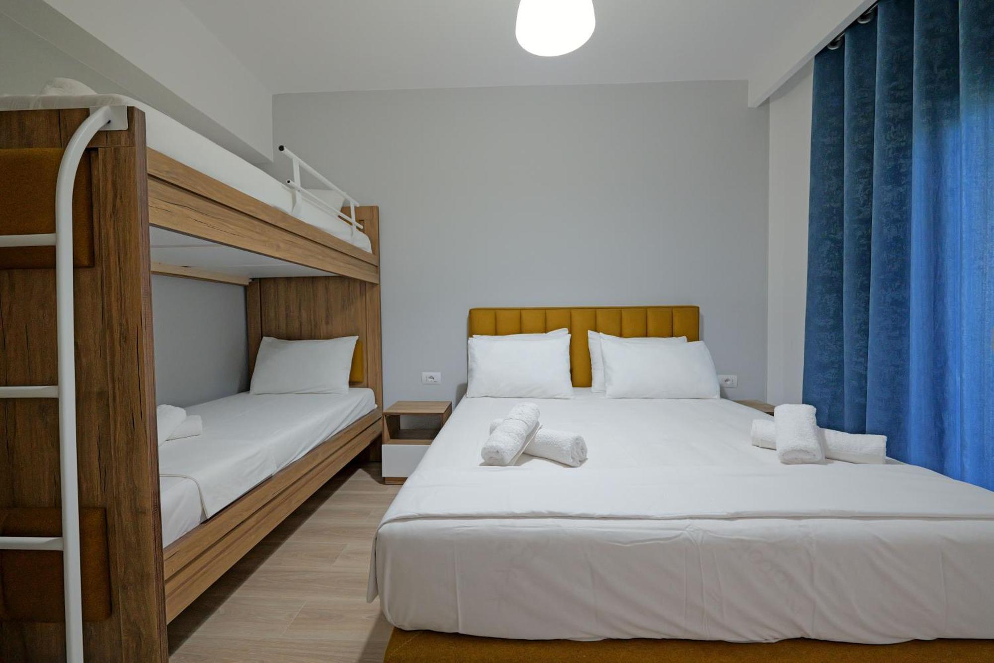 Hotel Holiday Sarande Luaran gambar